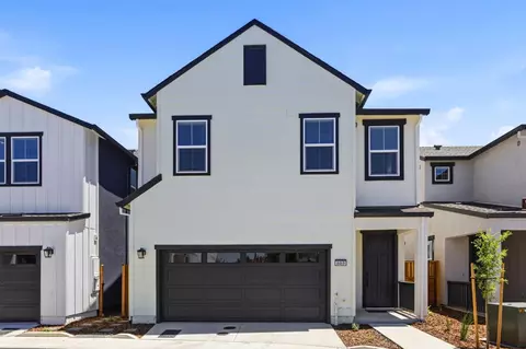 8469 Viborg Ln, Elk Grove, CA 95758