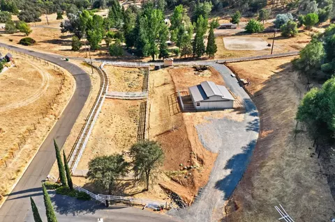 View/Area - 1300 Large Oak Dr, Placerville, CA 95667 photo 5 of 9