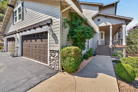 Exterior - 1300 Large Oak Dr, Placerville, CA 95667 photo 5 of 21