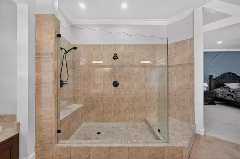 Bath - 1300 Large Oak Dr, Placerville, CA 95667 photo 9 of 12