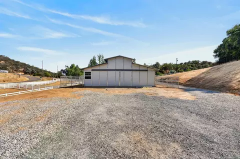 Exterior - 1300 Large Oak Dr, Placerville, CA 95667 photo 17 of 21
