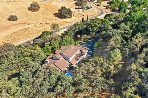 View/Area - 1300 Large Oak Dr, Placerville, CA 95667 photo 8 of 9