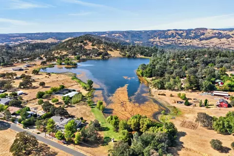 View/Area - 1300 Large Oak Dr, Placerville, CA 95667 photo 7 of 9