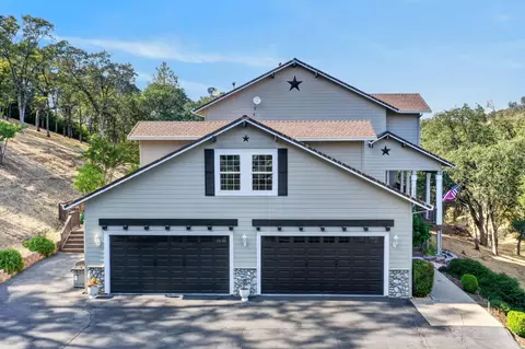 Exterior - 1300 Large Oak Dr, Placerville, CA 95667 photo 2 of 21