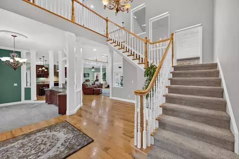 Entry Way - 1300 Large Oak Dr, Placerville, CA 95667 photo 3 of 10