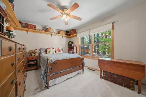 Bedroom - 25381 Madrone Ct, Volcano, CA 95689 photo 4 of 9