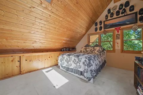 Bedroom - 25381 Madrone Ct, Volcano, CA 95689 photo 8 of 9