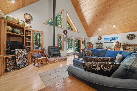 Living - 25381 Madrone Ct, Volcano, CA 95689 photo 1 of 3
