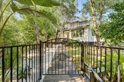77 Columbia Ave, Roseville, CA 95678