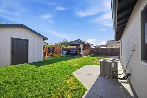 Exterior - 756 Brianne Ct, Merced, CA 95341 photo 4 of 4