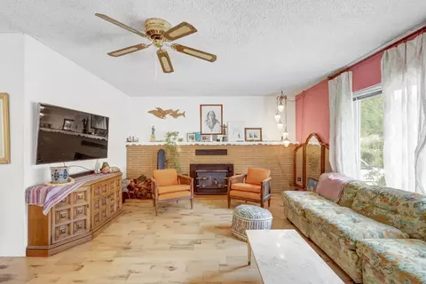 Living - 9323 Central Ave, Orangevale, CA 95662 photo 2 of 9