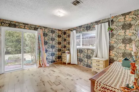 Bedroom - 9323 Central Ave, Orangevale, CA 95662 photo 8 of 10