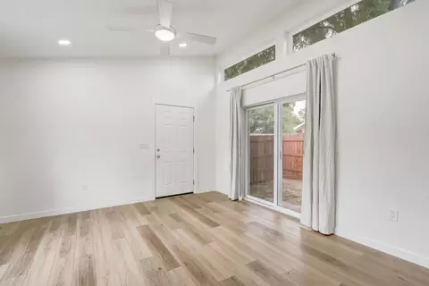 Living - 9323 Central Ave, Orangevale, CA 95662 photo 4 of 9