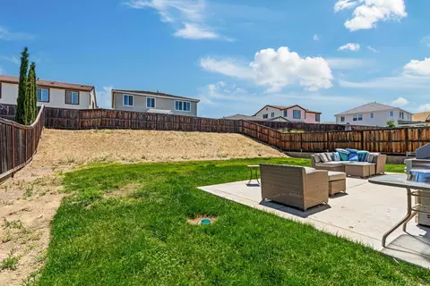 Exterior - 21224 Grapevine Dr, Patterson, CA 95363 photo 3 of 5