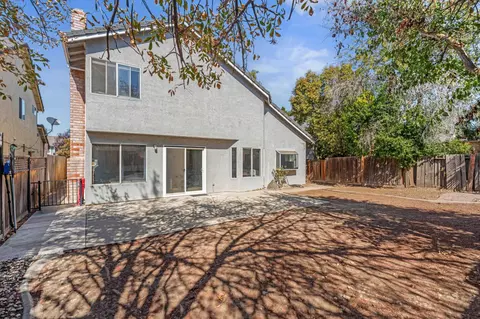 Exterior - 132 Henry Ct, Tracy, CA 95376 photo 5 of 9
