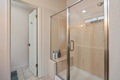Bath - 132 Henry Ct, Tracy, CA 95376 photo 3 of 4