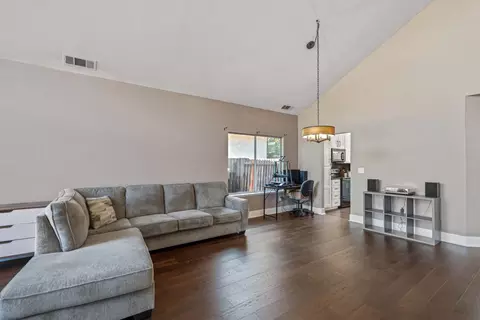 Living - 132 Henry Ct, Tracy, CA 95376 photo 1 of 3