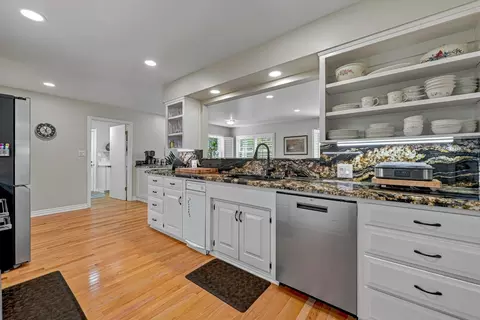 Kitchen - 1012 Wyoming Dr, Merced, CA 95340 photo 1 of 8