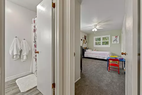 Entry Way - 1012 Wyoming Dr, Merced, CA 95340 photo 8 of 9
