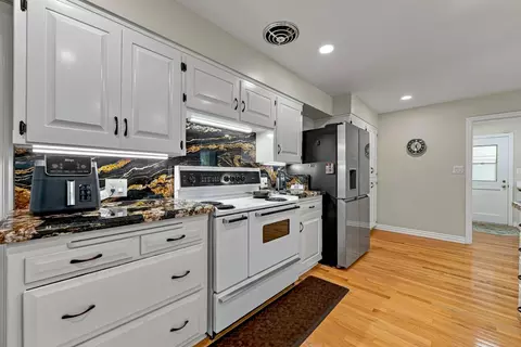 Kitchen - 1012 Wyoming Dr, Merced, CA 95340 photo 2 of 8