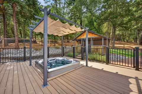 Exterior - 5752 Arrowhead Dr, Foresthill, CA 95631 photo 5 of 15