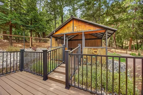 Exterior - 5752 Arrowhead Dr, Foresthill, CA 95631 photo 6 of 15