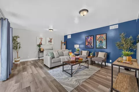 Living - 5752 Arrowhead Dr, Foresthill, CA 95631 photo 3 of 4