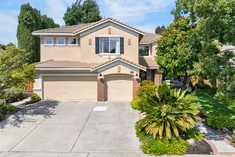 3523 Lake Terrace Dr, Elk Grove, CA 95758