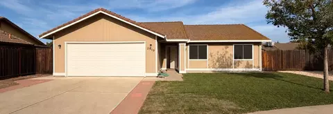 Exterior - 2950 Dronero Ct, Tracy, CA 95376 photo 2 of 7