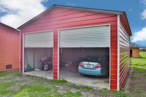 Exterior - 19360 Simpson Rd, Corning, CA 96021 photo 6 of 6