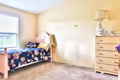 Bedroom - 19360 Simpson Rd, Corning, CA 96021 photo 7 of 7