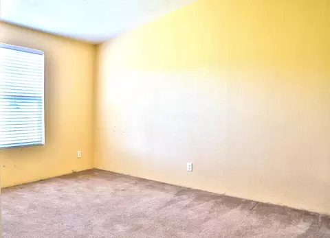 Bedroom - 19360 Simpson Rd, Corning, CA 96021 photo 1 of 7