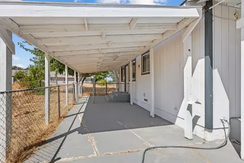 Exterior - 100 W Delano St, Elverta, CA 95626 photo 6 of 11