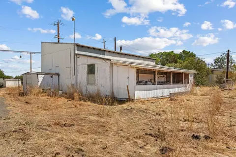 Exterior - 100 W Delano St, Elverta, CA 95626 photo 10 of 11