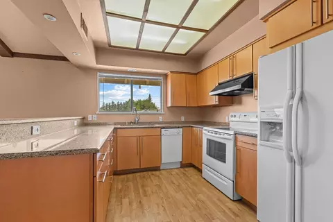 Kitchen - 100 W Delano St, Elverta, CA 95626 photo 1 of 2