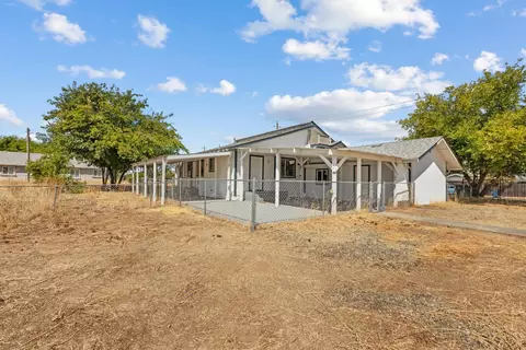Exterior - 100 W Delano St, Elverta, CA 95626 photo 5 of 11