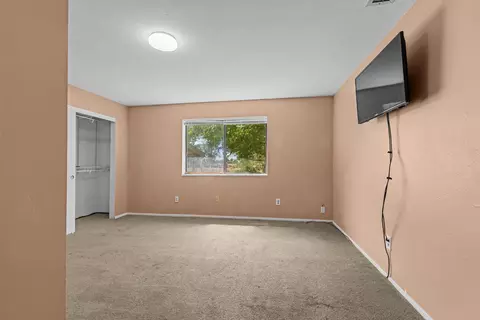 Bedroom - 100 W Delano St, Elverta, CA 95626 photo 4 of 7
