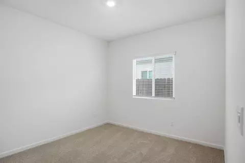 Bedroom - 927 Grimsby Ln, Patterson, CA 95363 photo 1 of 3