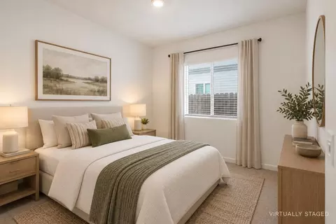 Bedroom - 927 Grimsby Ln, Patterson, CA 95363 photo 2 of 4