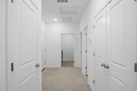 Entry Way - 927 Grimsby Ln, Patterson, CA 95363 photo 10 of 12