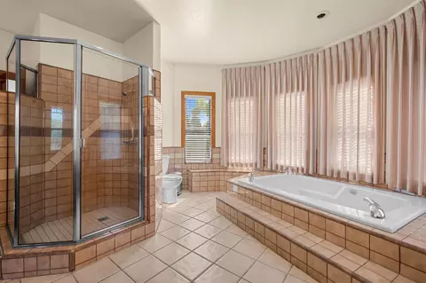 Bath - 5411 Oak Leaf Cir, Placerville, CA 95667 photo 6 of 8