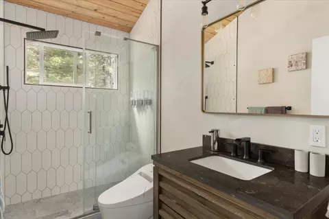 Bath - 2845 Murphys Dr, Arnold, CA 95223 photo 2 of 2