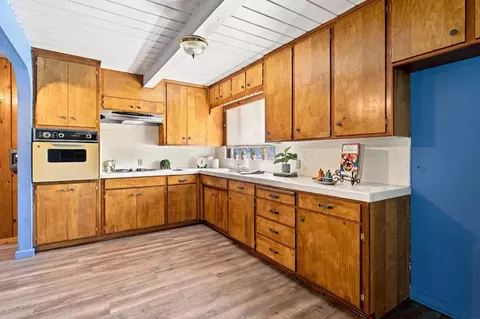 Kitchen - 1612 Bedford Ave, Modesto, CA 95351 photo 2 of 5