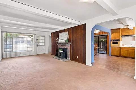 Living - 1612 Bedford Ave, Modesto, CA 95351 photo 4 of 5