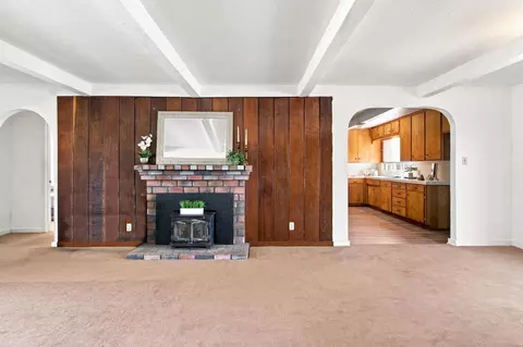 Living - 1612 Bedford Ave, Modesto, CA 95351 photo 3 of 5