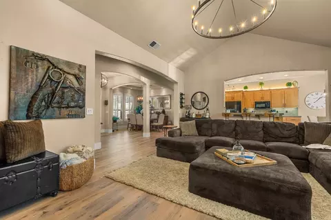 Living - 1580 Stonecrest Rd, Placerville, CA 95667 photo 3 of 4