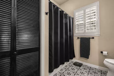 Bath - 1580 Stonecrest Rd, Placerville, CA 95667 photo 5 of 6