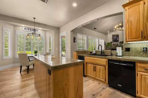 Kitchen - 1580 Stonecrest Rd, Placerville, CA 95667 photo 3 of 12