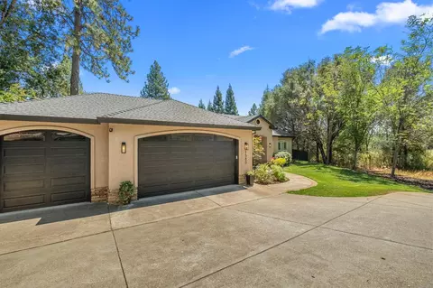 Exterior - 1580 Stonecrest Rd, Placerville, CA 95667 photo 6 of 21