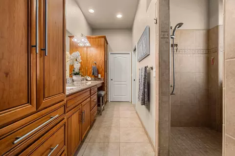Bath - 1580 Stonecrest Rd, Placerville, CA 95667 photo 1 of 6